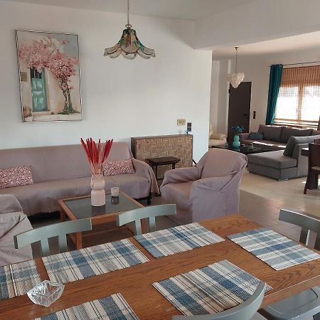 Passatempo Casa - 3 Bedroom Apartment Close To The Swimming Pool Gerani  Esterno foto