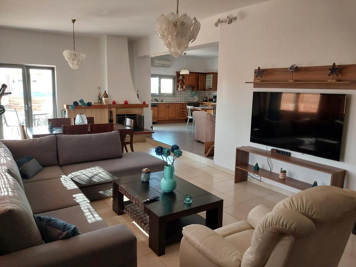 Passatempo Casa - 3 Bedroom Apartment Close To The Swimming Pool Gerani  Esterno foto