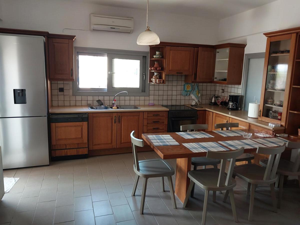 Passatempo Casa - 3 Bedroom Apartment Close To The Swimming Pool Gerani  Esterno foto